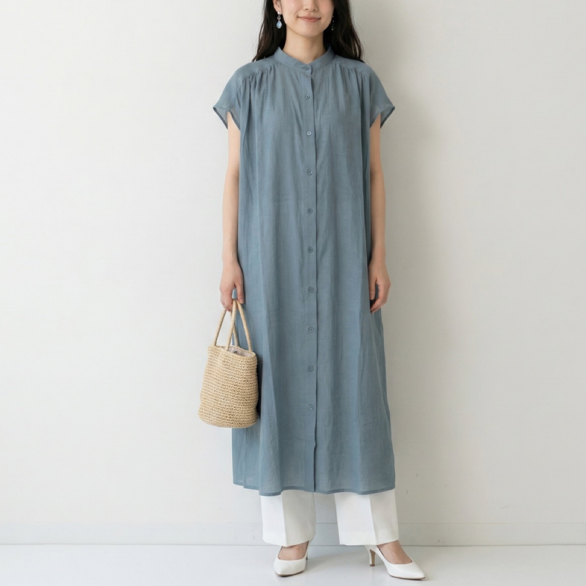 ブルーグレーのシャツワンピース